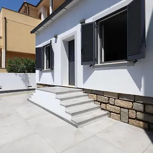 Apartment Renovated & Fully Equipped-luxurious-2room Fontana Suite, It Just Doesn't Get Any Better! Italien